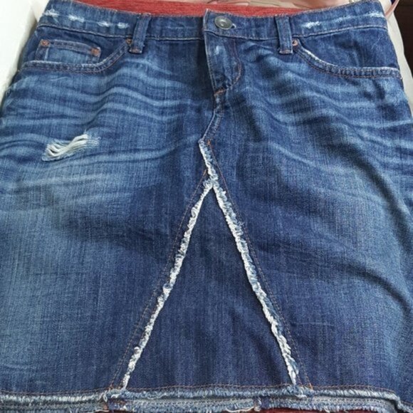 Banana‎ Republic Jean skirt - Picture 1 of 4